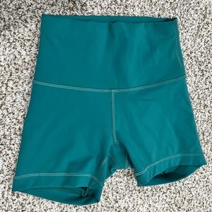 lululemon teal blue bike shorts 4”